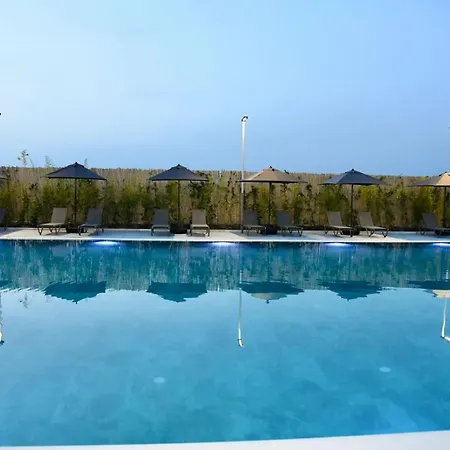 Hotel Amber Village Spille