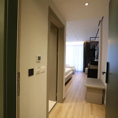 Amber Village 酒店